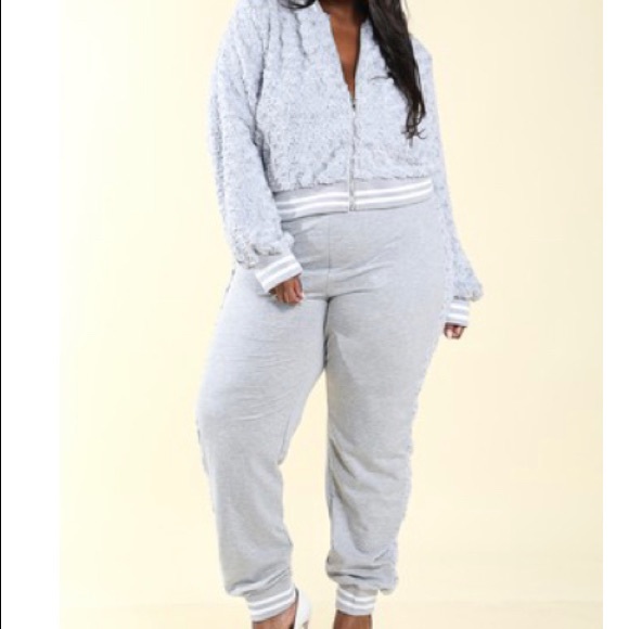 2 Piece Plus Faux Fur Jogger Set. Actual Product Pics in Post! - Picture 1 of 12
